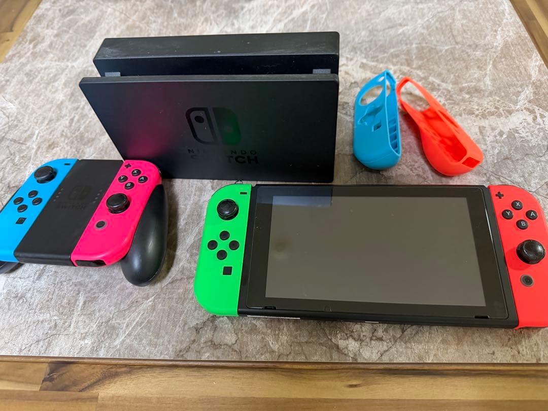 Nintendo Switch 1 本体 ジョイコン付き　セット