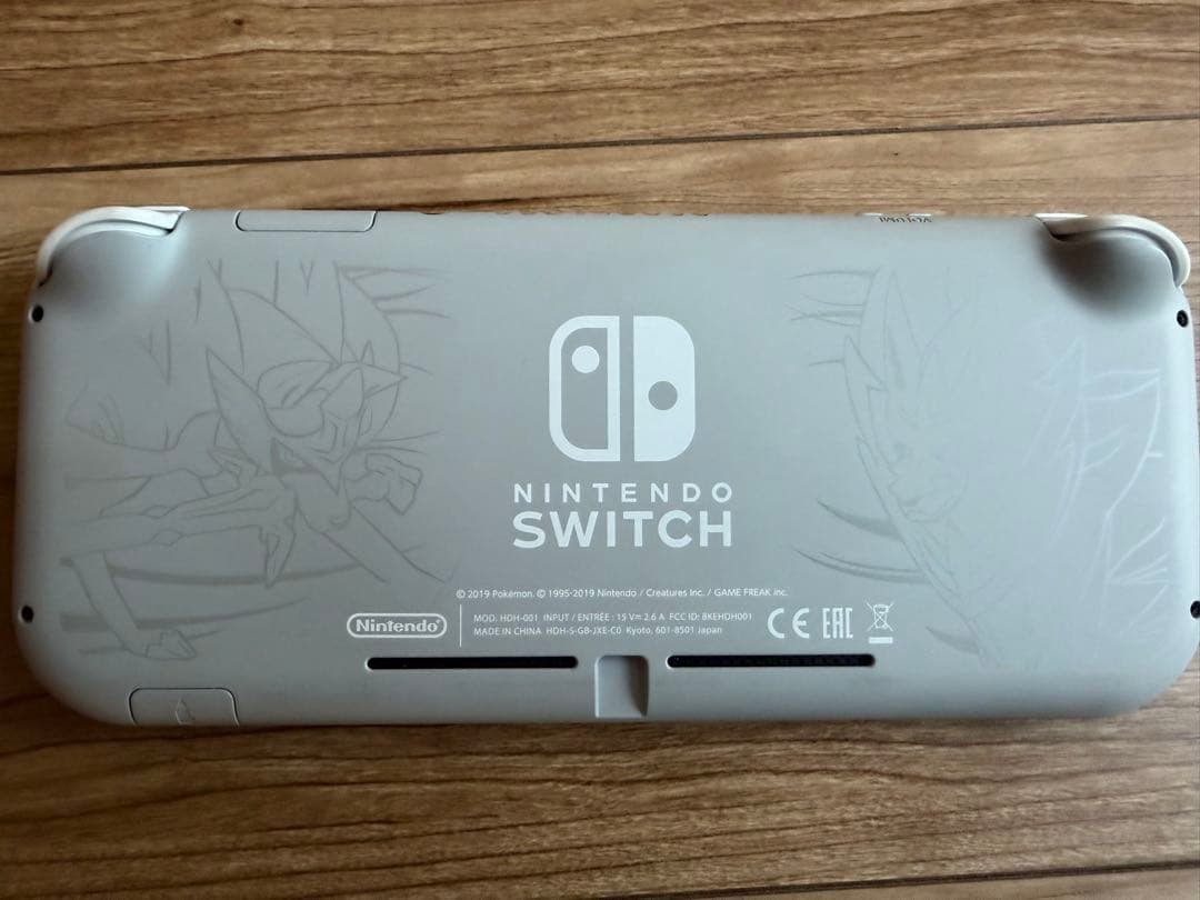 Nintendo Switch Lite ザシアン・ザマゼンタ モデル