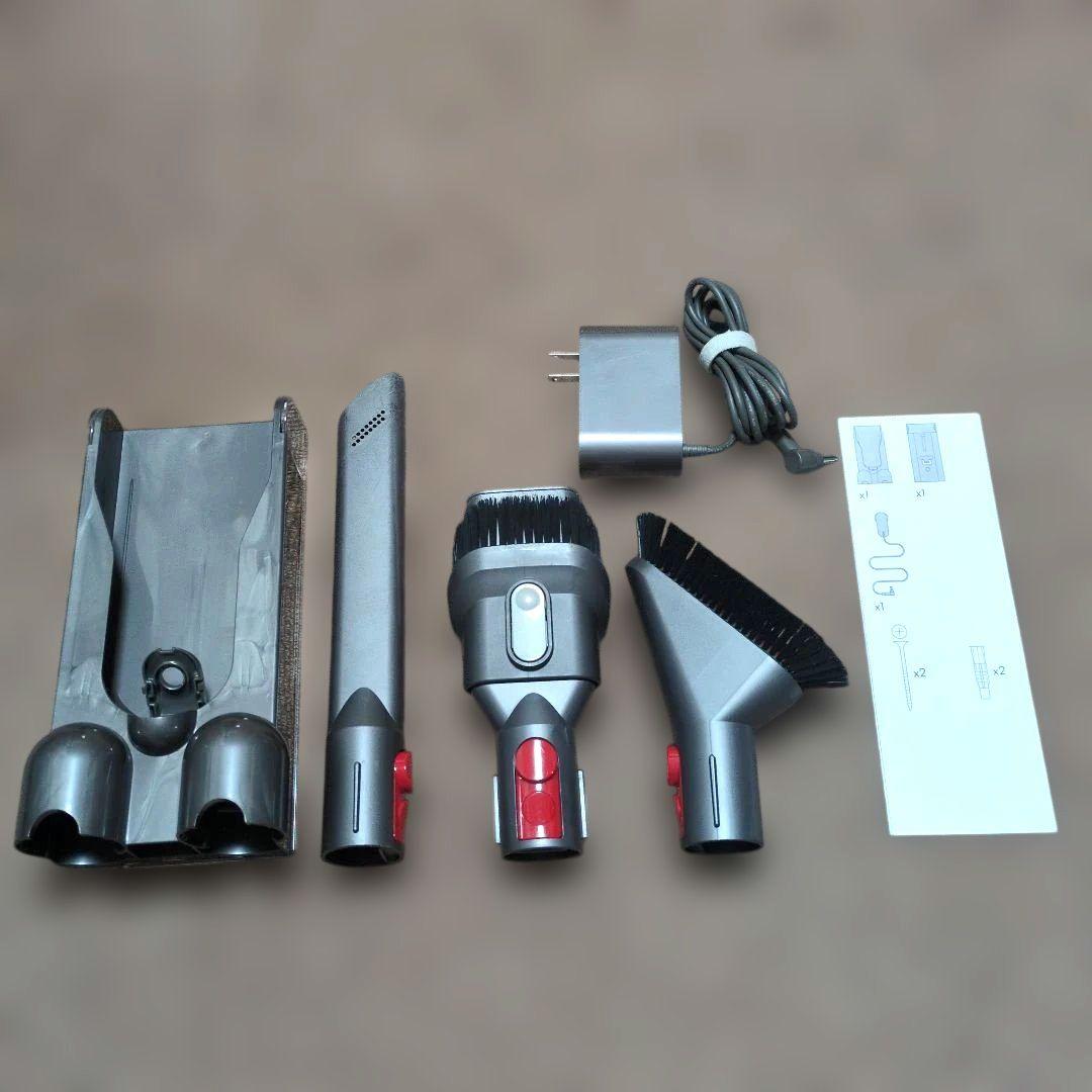 【美品】ダイソン cyclone v10 sv12 fluffy 分解洗浄済み