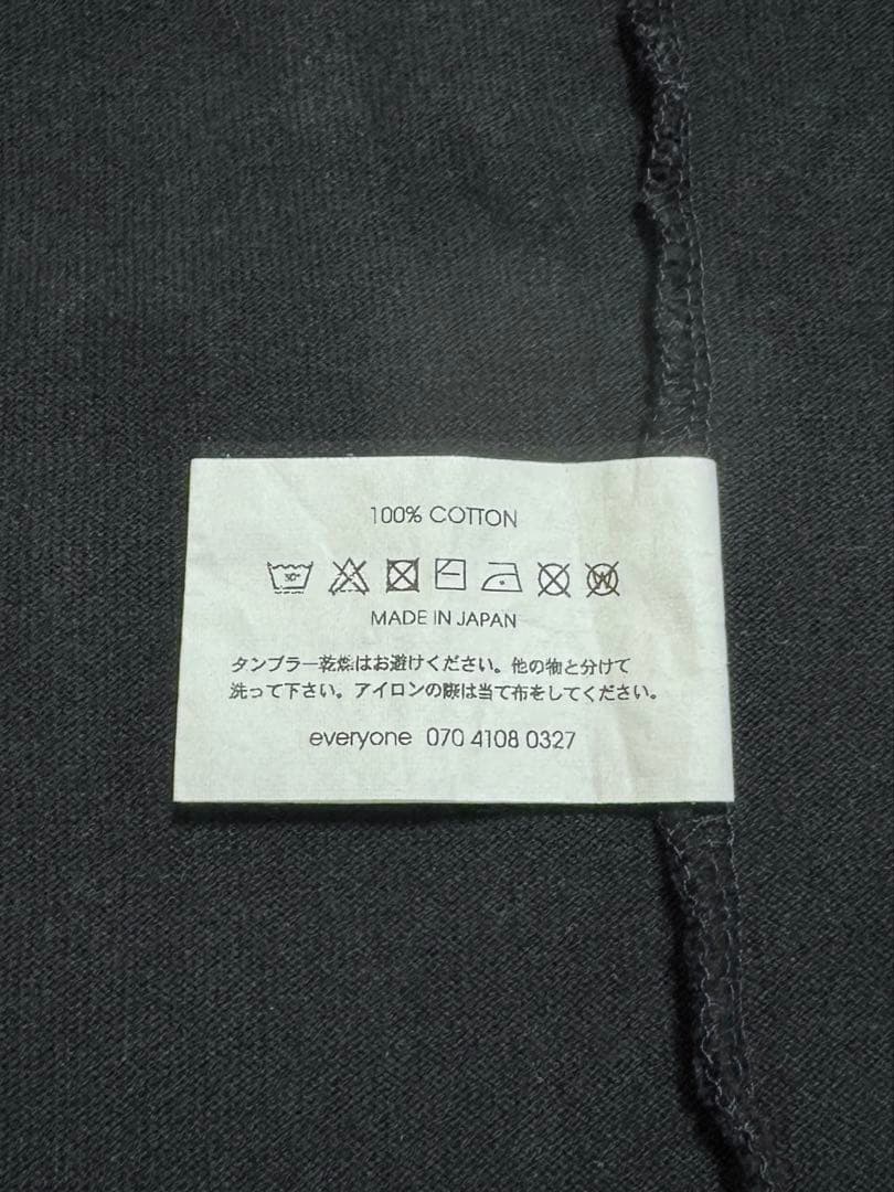 トップス everyone back logo Tee BK M