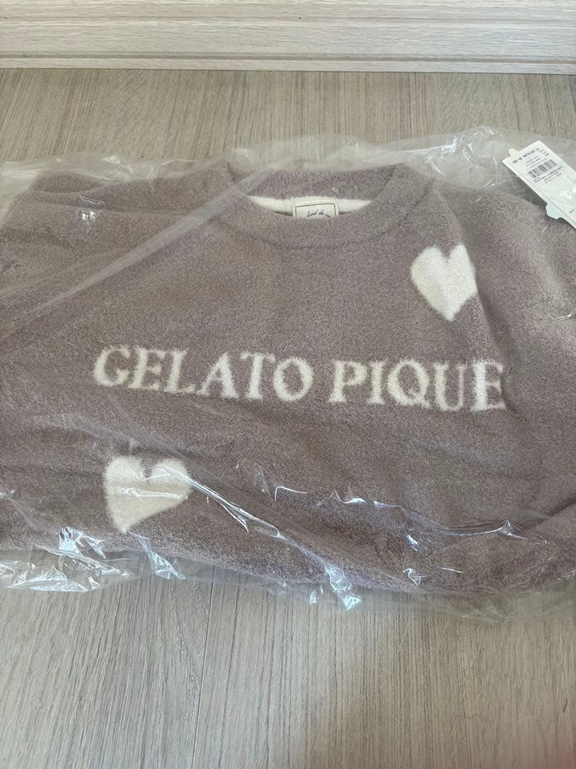 新品、未使用、タグつきGELATO PIQUE ハート柄ルームウェア