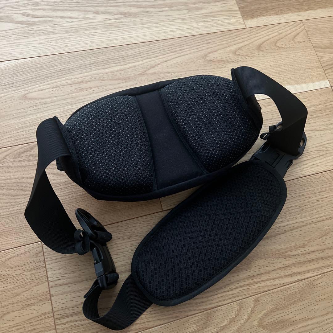 【Hugoo】【美品】（ハグー）抱っこ紐　ヒップシート付きショルダーバッグ