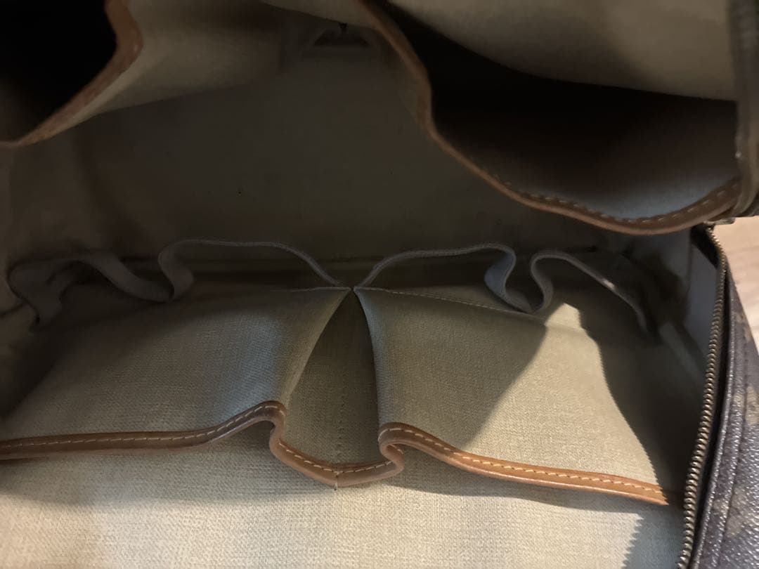 ルイヴィトン　モノグラムドーヴィル　ハンドバッグ　Louis Vuitton