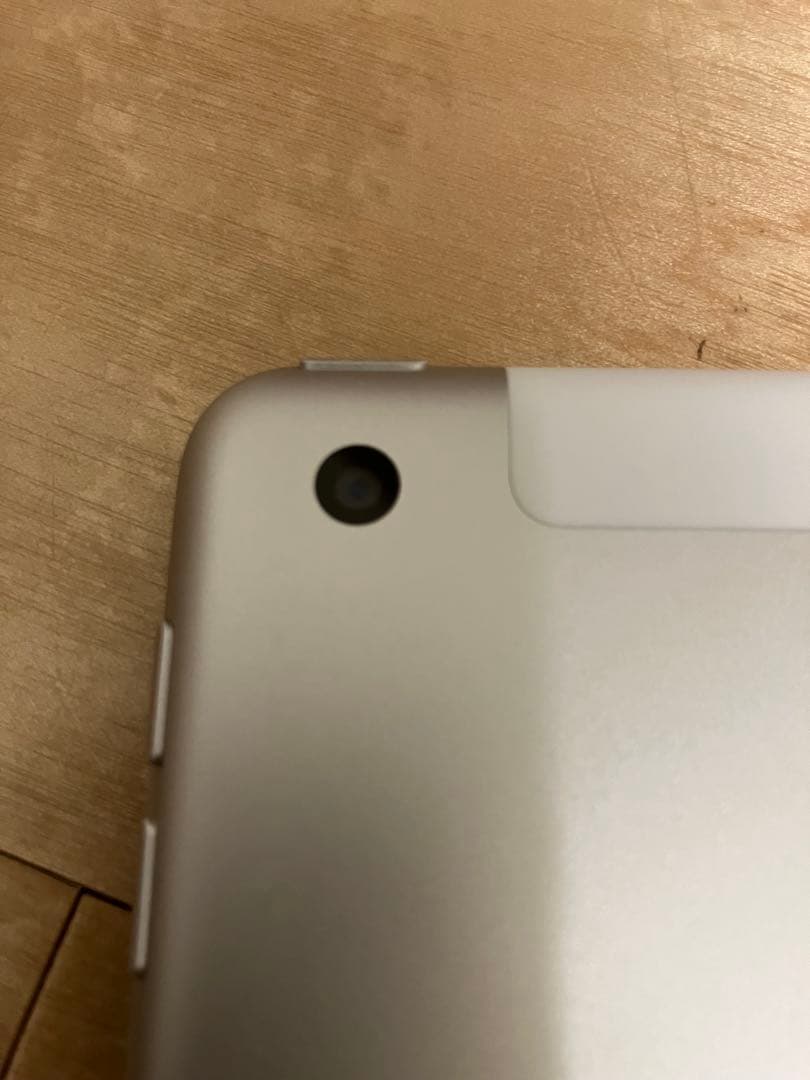 使用頻度少美品Apple iPad 10.2インチ シルバー