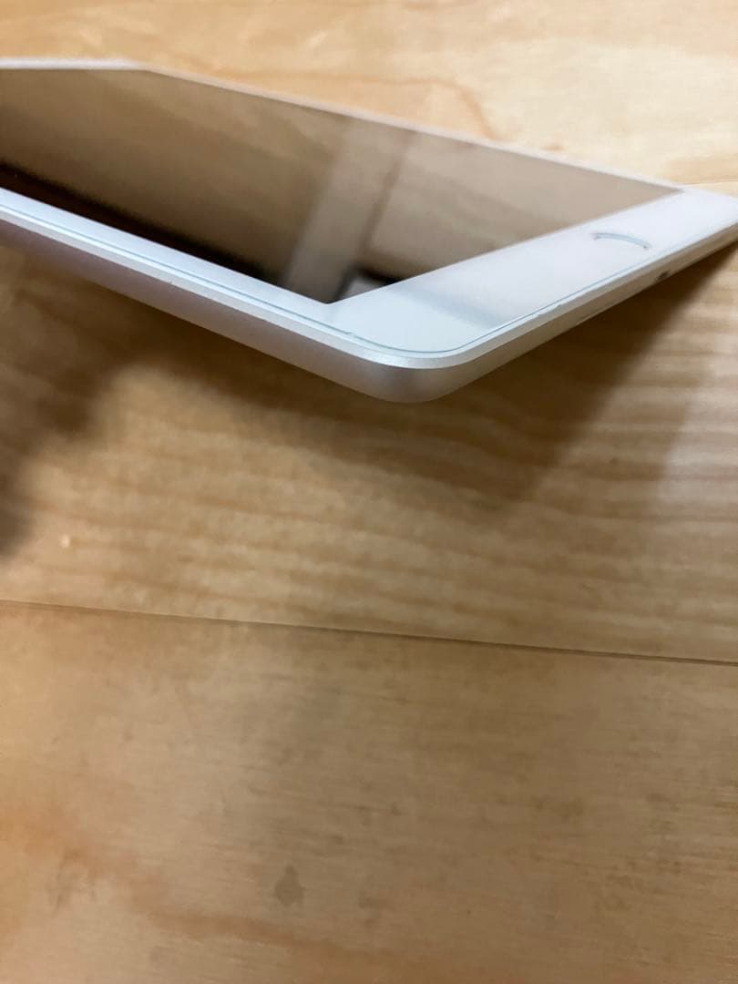 使用頻度少美品Apple iPad 10.2インチ シルバー