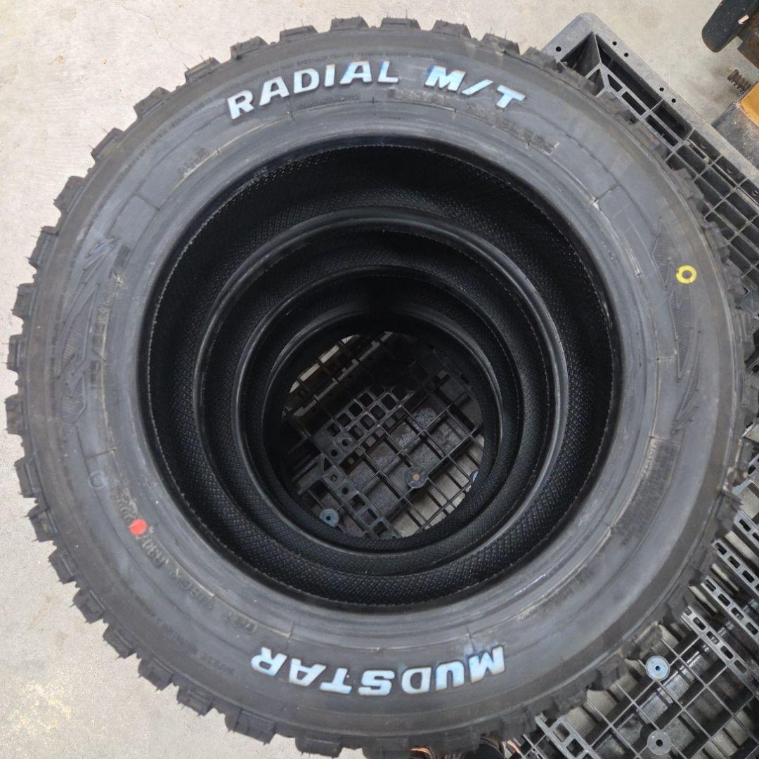 MUDSTAR RADIAL M/T 14インチオフロードタイヤ