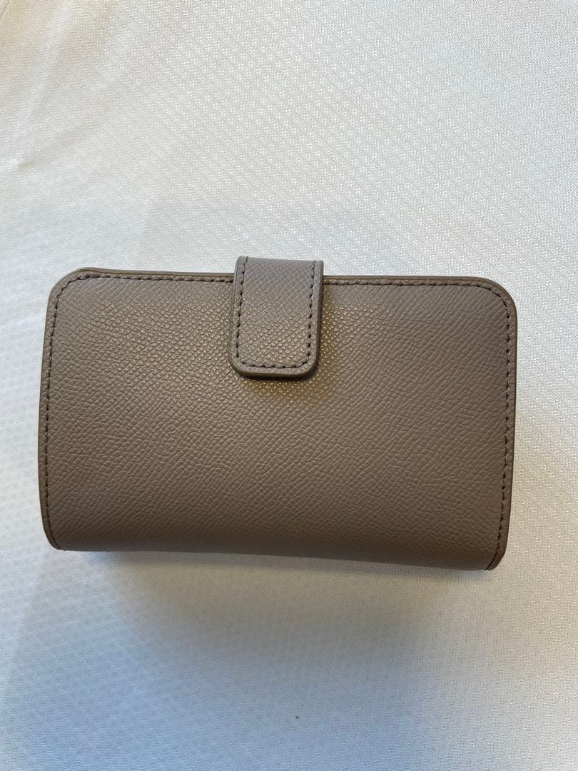 FURLA二つ折り財布・新品、未使用