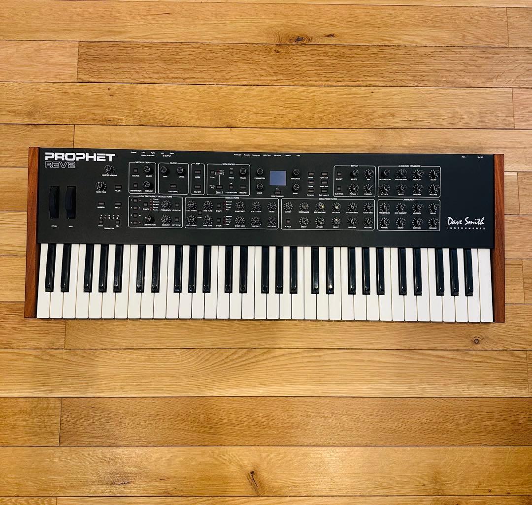 Dave Smith Instruments PROPHET REV2 8ボイス