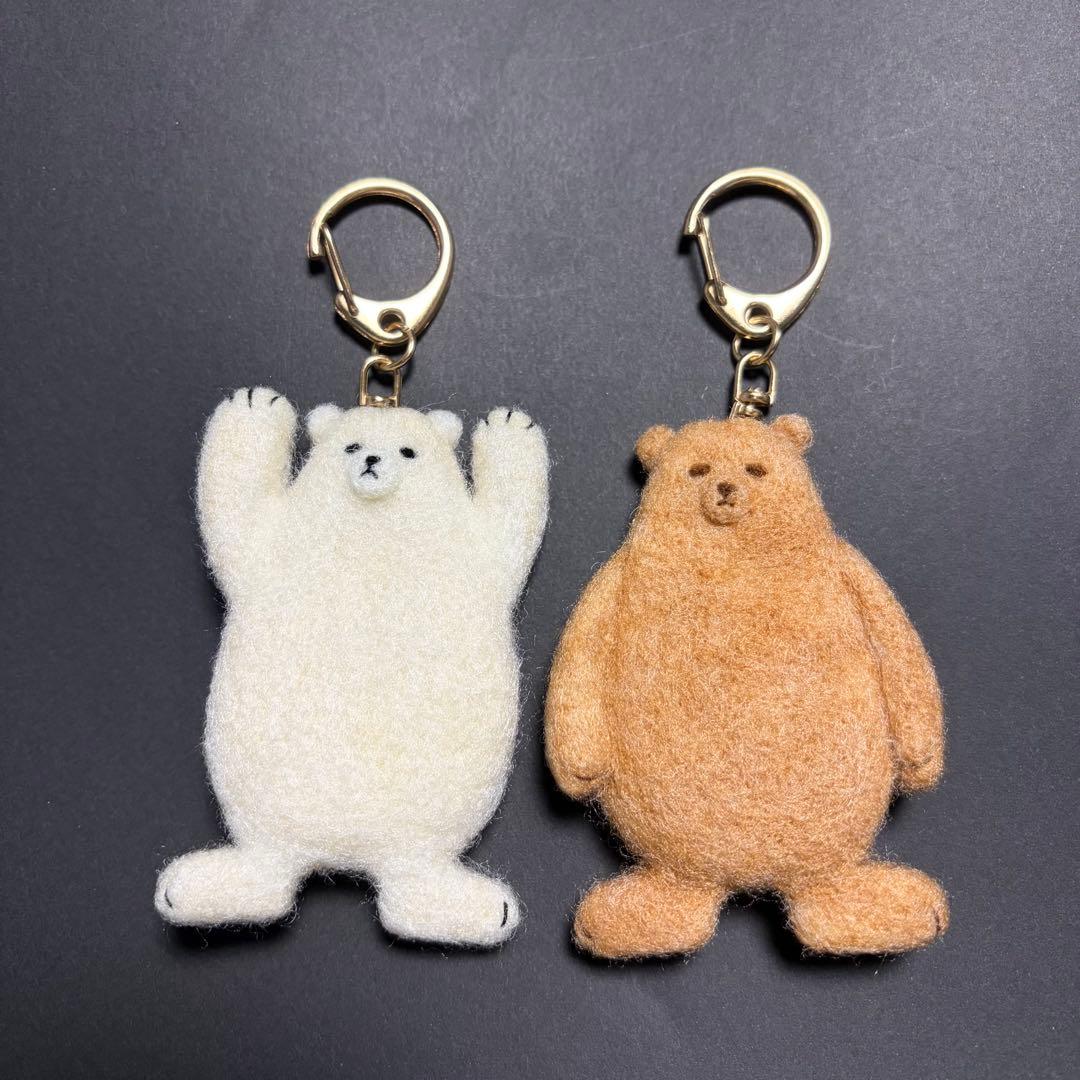 【☆Ted様☆】　羊毛フェルトキーホルダー　しろくま　ハンドメイド　くま