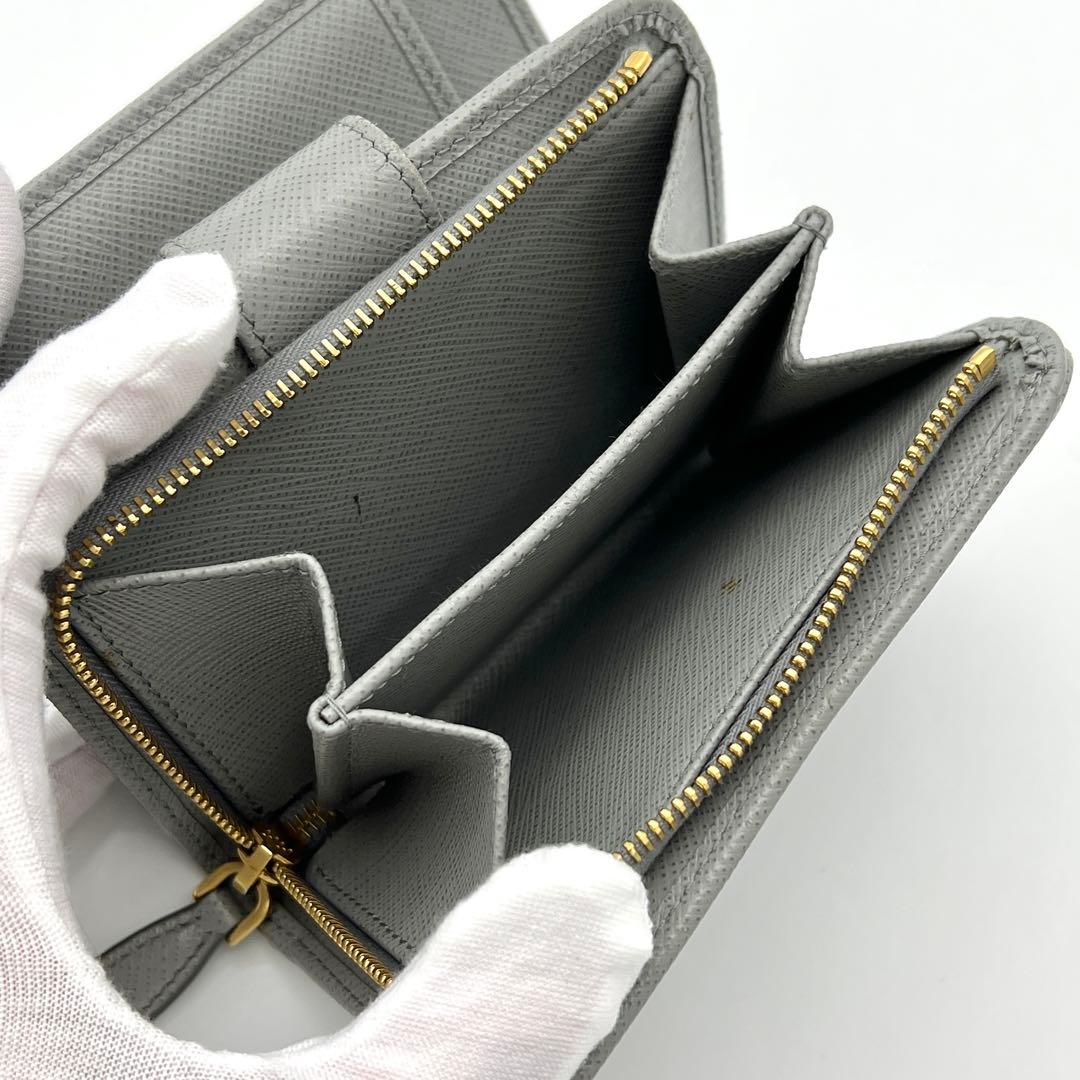 【美品】プラダ 折り財布 L字ファスナー サフィアーノ レザー ゴールドロゴ