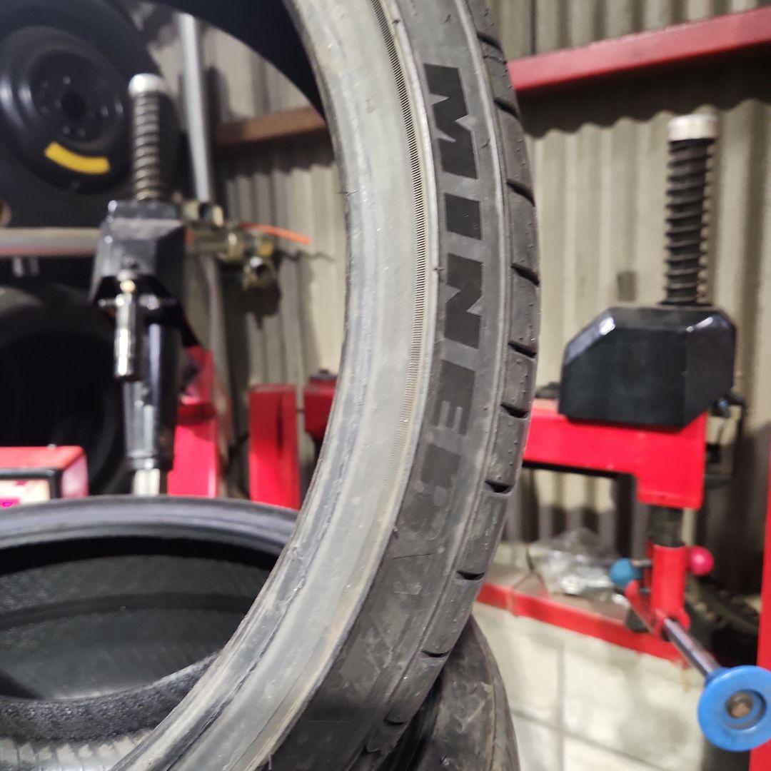 215/35R18　サマータイヤ　4本セット 23年製