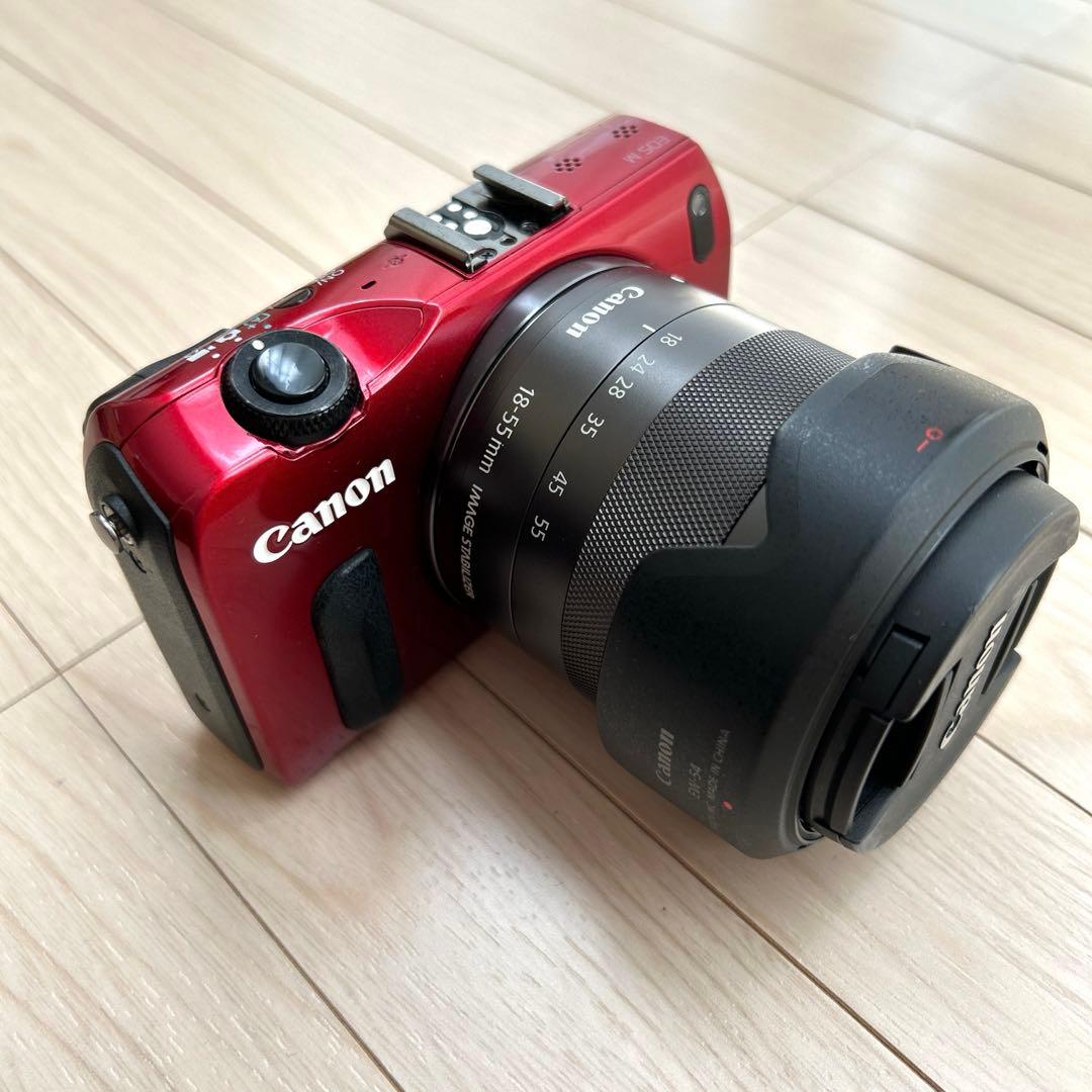 Canon EOS M レッド ミラーレス一眼カメラ レンズ付き