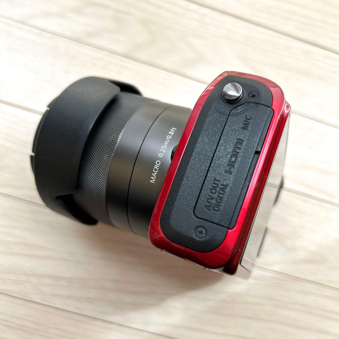 Canon EOS M レッド ミラーレス一眼カメラ レンズ付き
