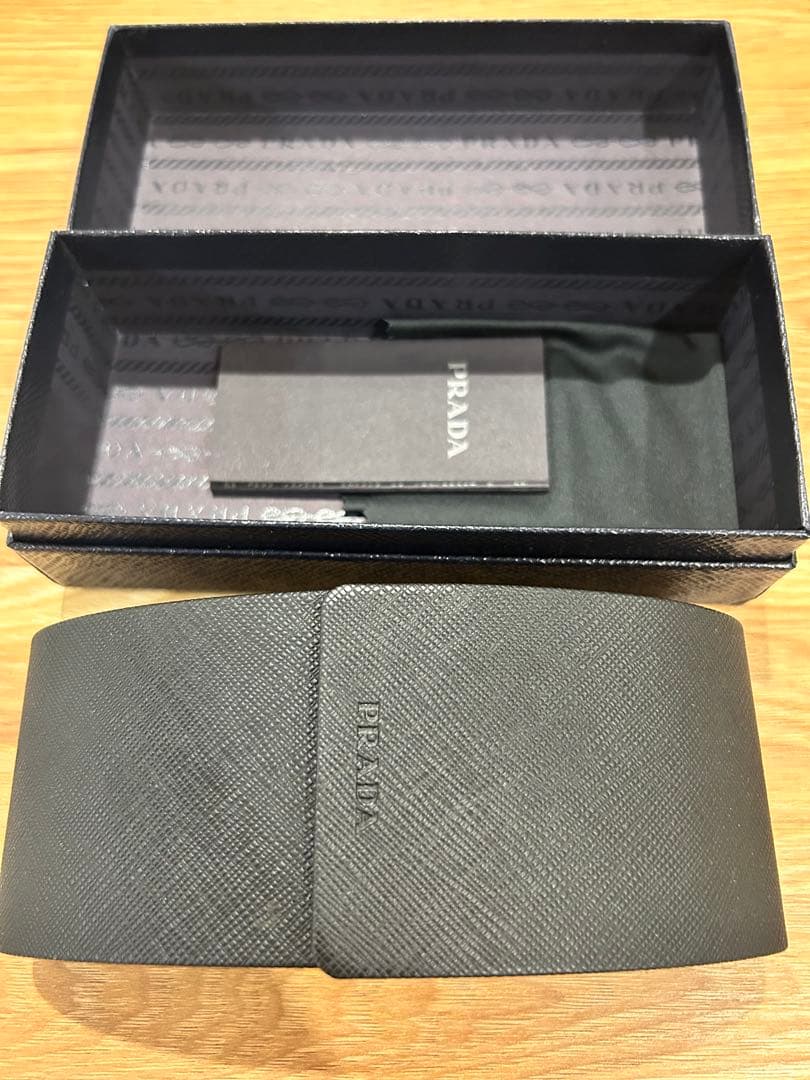 PRADA サングラス ケース付き