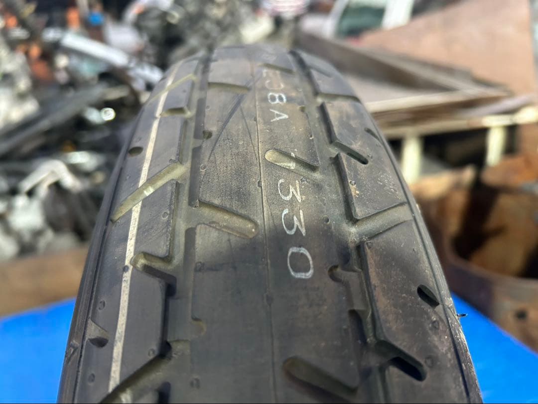 トヨタ　ヴォクシー　ZRR80 スペアタイヤ未使用品