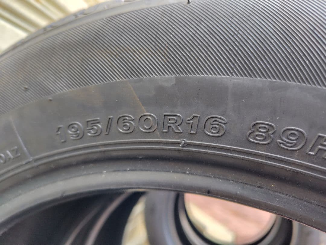かっちゃん、 セイバーリング 195/60R16 2023年製