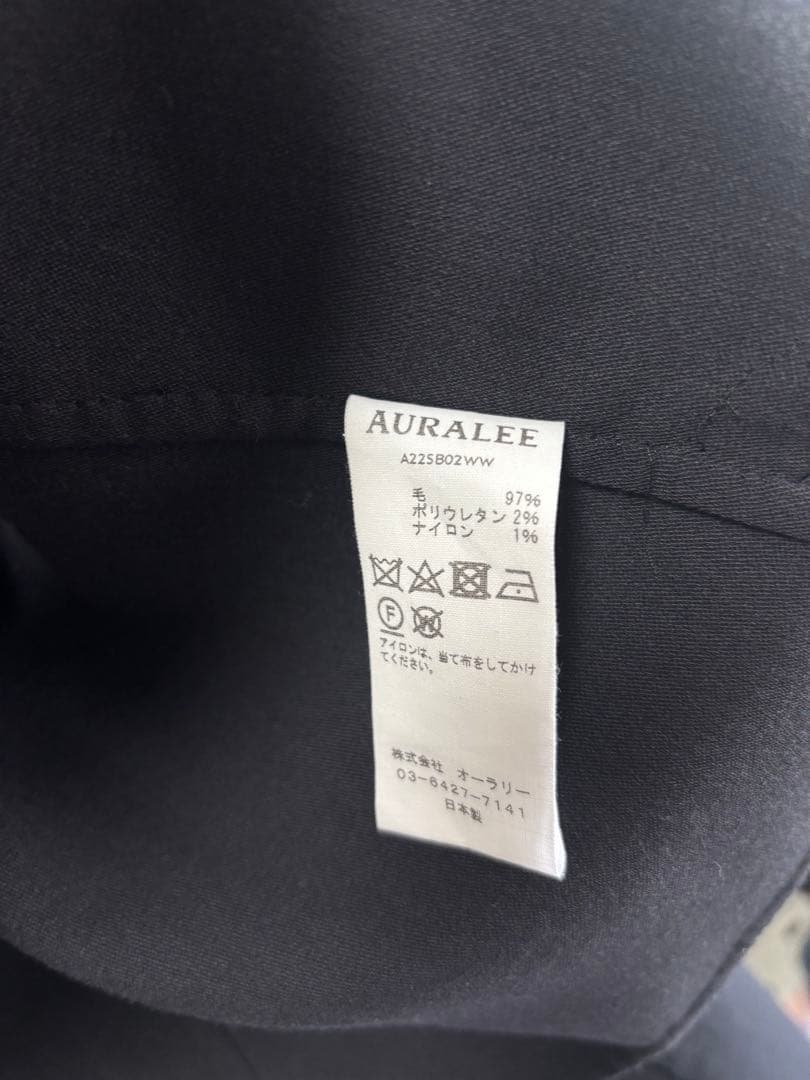 AURALEE オーラリー 黒 ノーカラージャケット 4