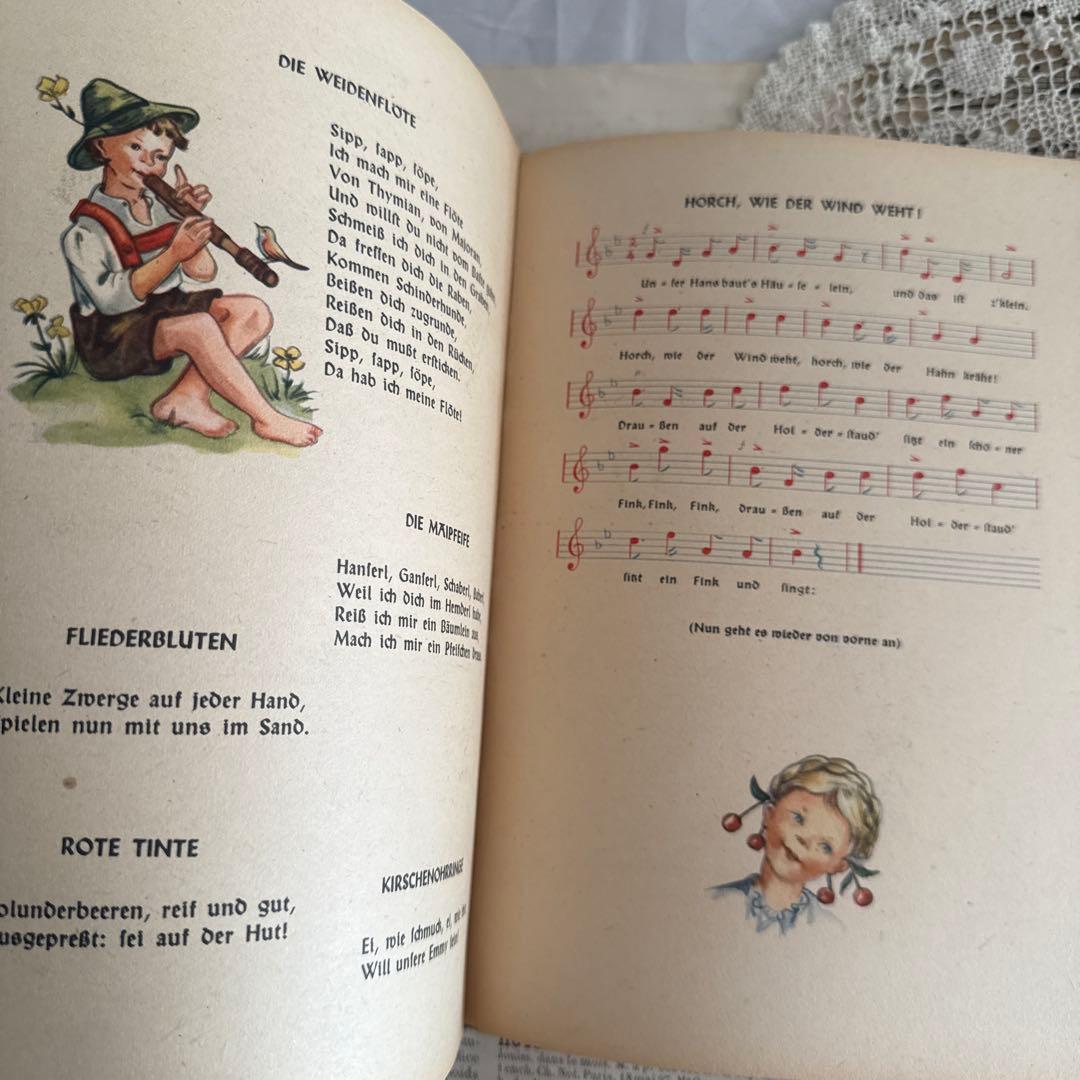 1940年ビンテージ愛らしい挿絵のドイツ絵本　洋書　古書ジャンクジャーナル素材に
