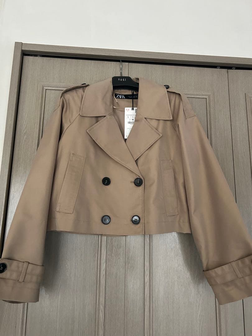 ZARA ザラ　ショートダブルブレストジャケット ベージュ　L