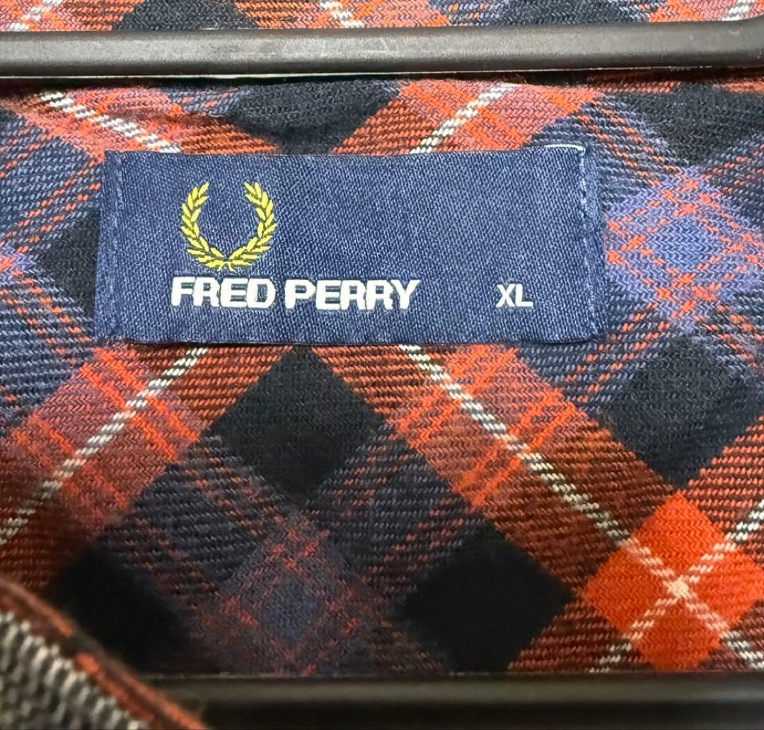 FRED PERRY ハリントンジャケット　ダブルジップ　ロゴ刺繍