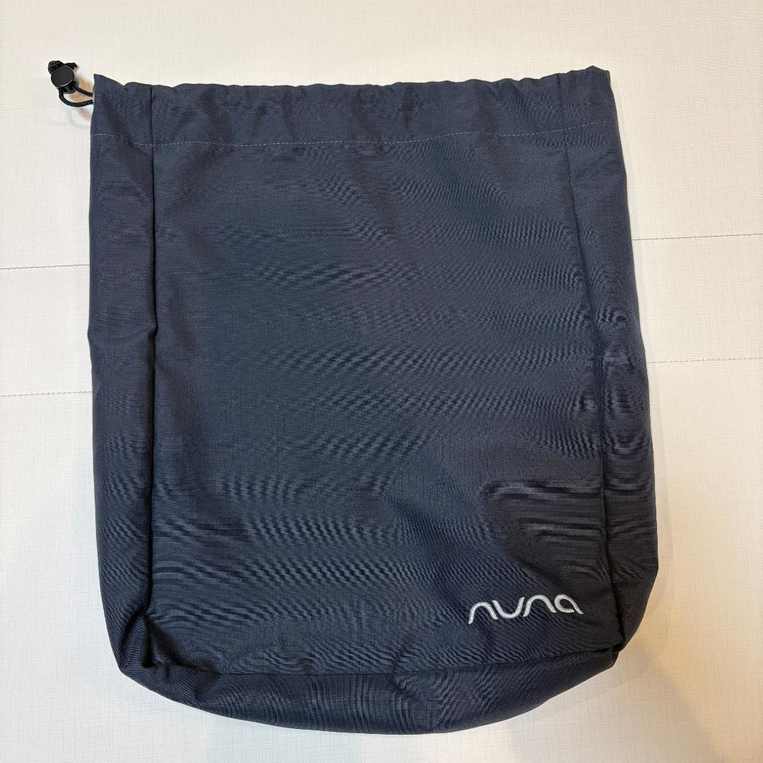 【極美品】NUNA CUDL clik キャビア 抱っこ紐 ヌナ カドルクリック