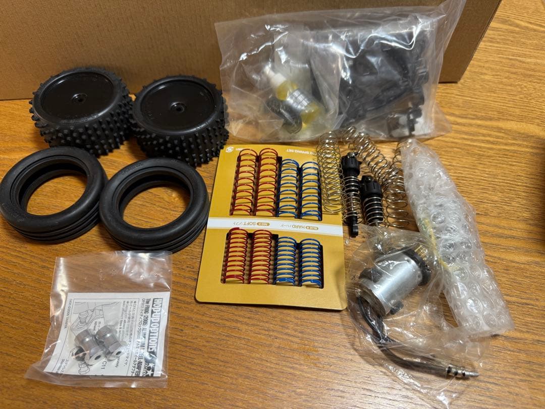 タミヤ　グラスホッパー2(ボディー電装ライト)予備キット部品付属