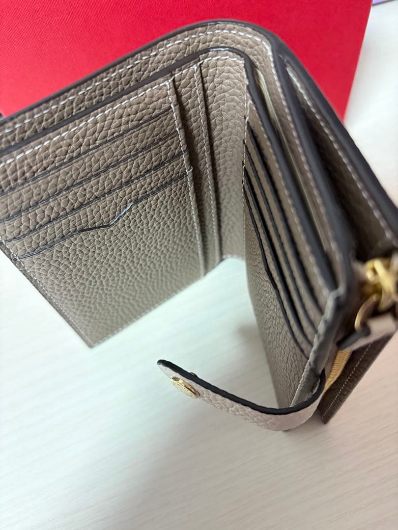 ボナベンチュラ ベルテッドマルチウォレット エトープ アイボリー 財布