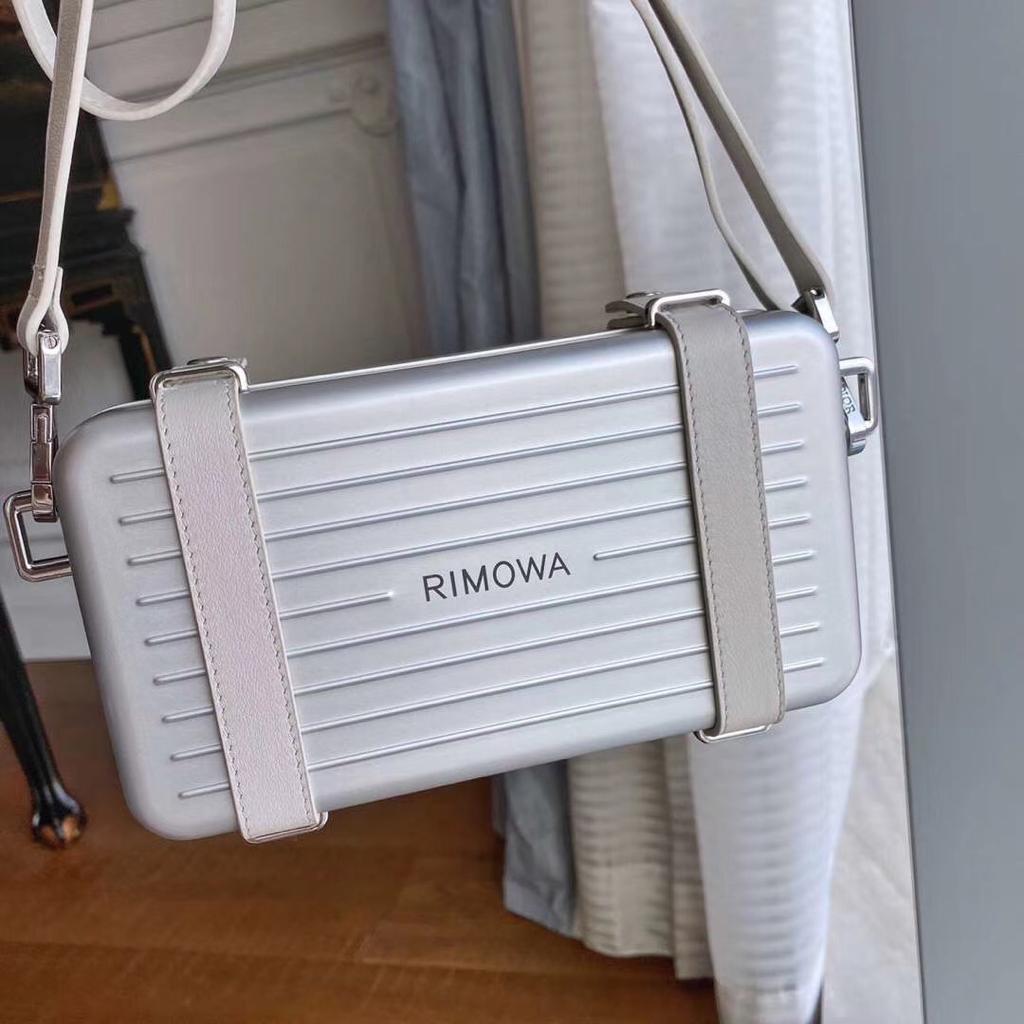 未使用保管品✨アルミニウム製 クロスボディバッグ シルバー