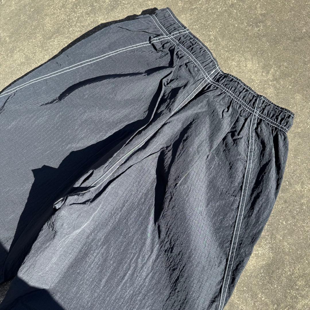 WEEE★　NIKE ナイキ スウッシュ 黒 M ステッチ トラックパンツ