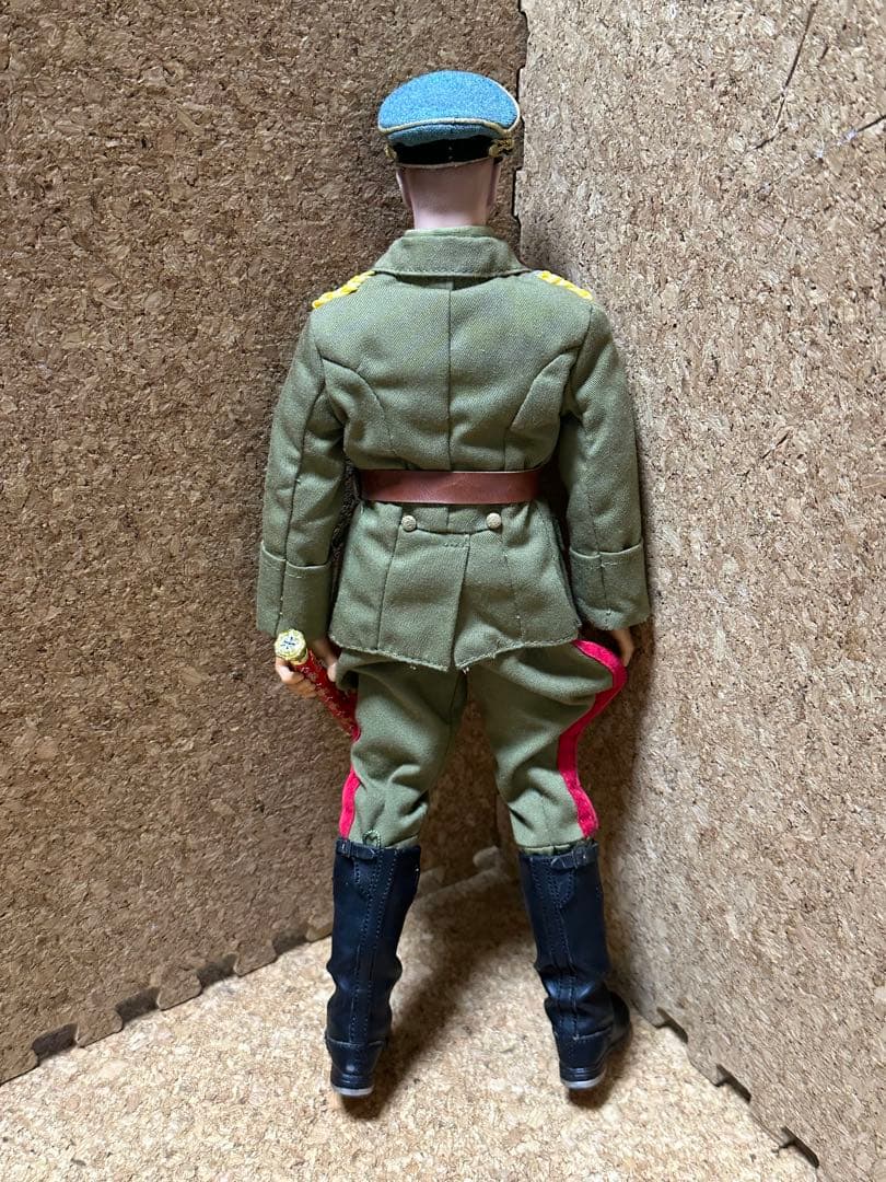 ミリタリーフィギュア　1/6 サイズ　ジャンク品　コート付き