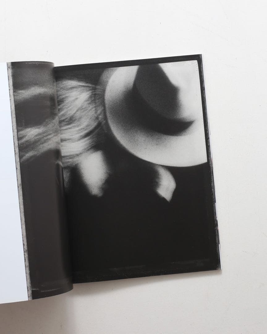 A Magazine ＃7 Curated by Kris Van Assche