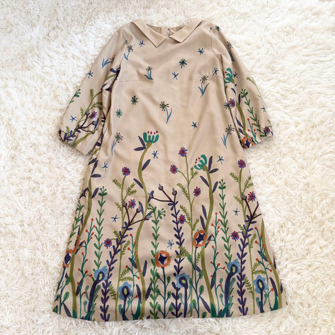 専用　極美品　近年モデル　ホコモモラ　襟付きワンピース　花柄　Aライン　ベージュ