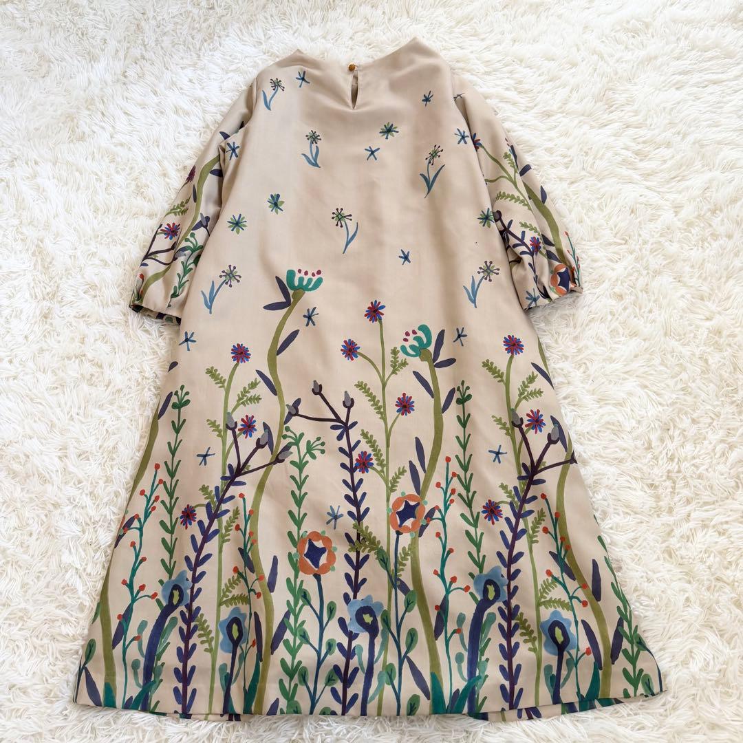専用　極美品　近年モデル　ホコモモラ　襟付きワンピース　花柄　Aライン　ベージュ