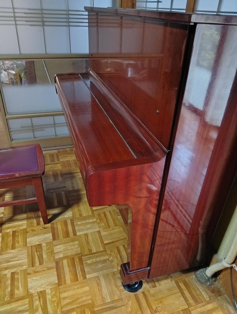 ラ*ク様 【解体につき3日以内】YAMAHA U2C ワインレッド アップライト
