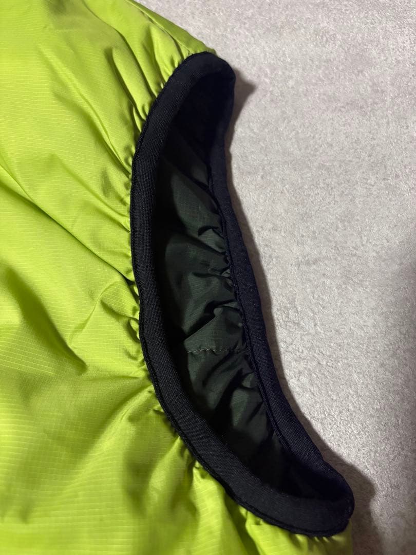 美品 patagonia パフボール ベスト アシッドグリーン