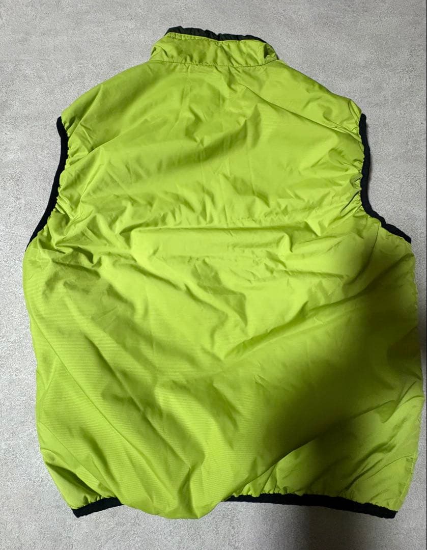 美品 patagonia パフボール ベスト アシッドグリーン