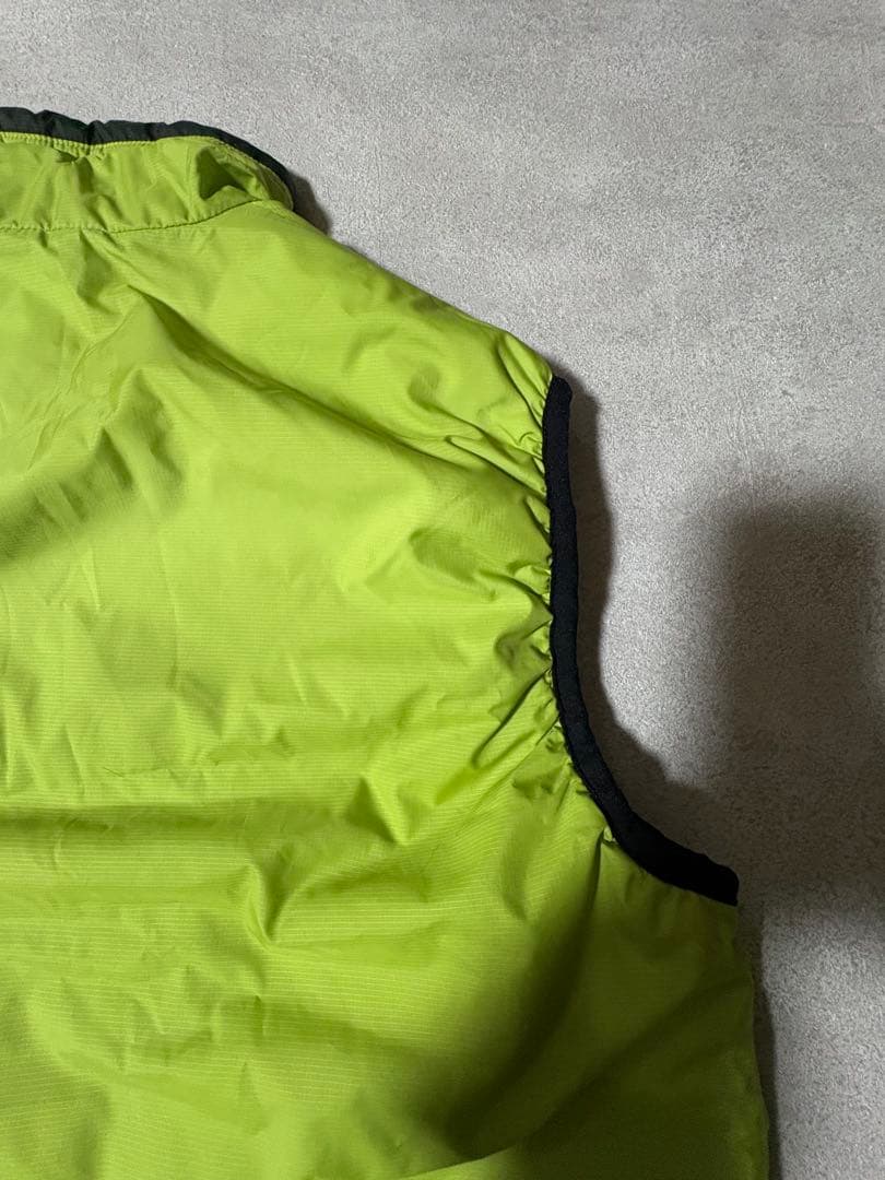 美品 patagonia パフボール ベスト アシッドグリーン