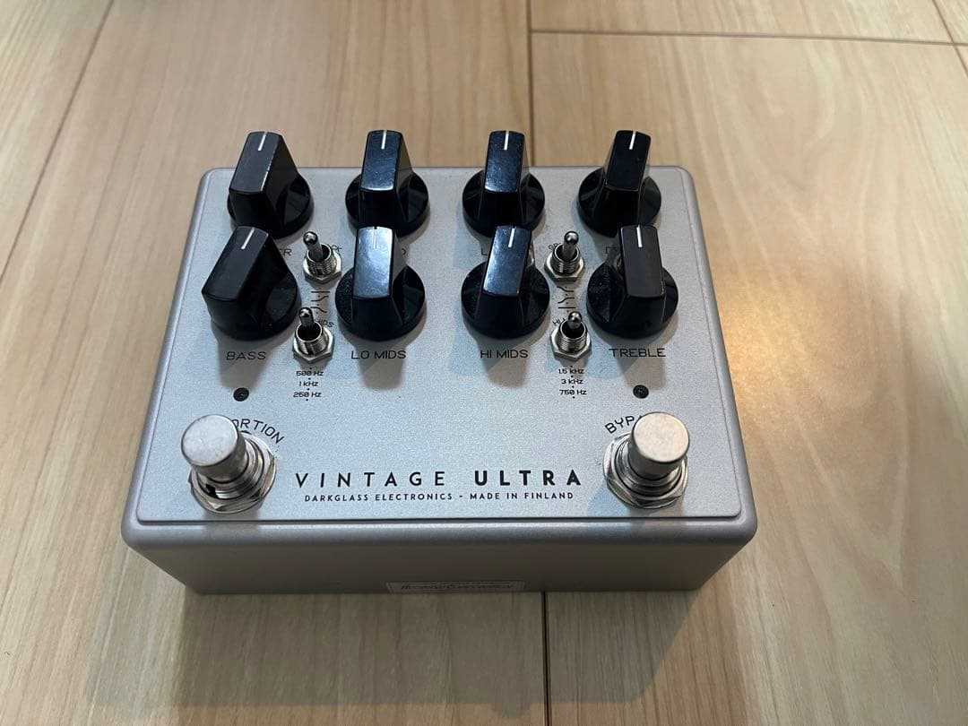 ベース Dark glass Vintage Ultra V2 with Aux in