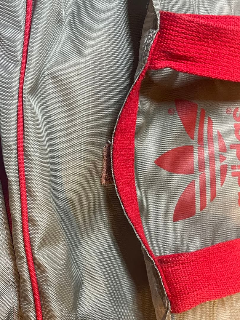 adidasスクバ90sレッド/グレー