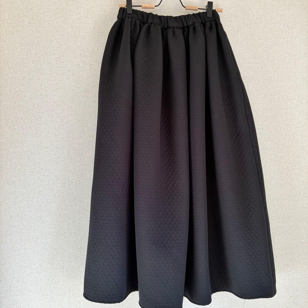 【新品】BEAMS JOIEVEブラック キルティングスカート