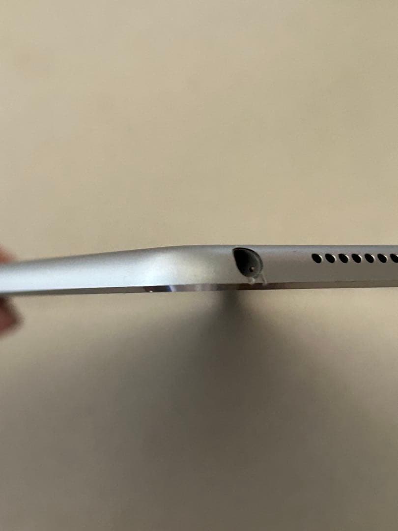 【ゆうと】【訳あり】iPad Pro 10.5インチ 64GB Wi-Fi
