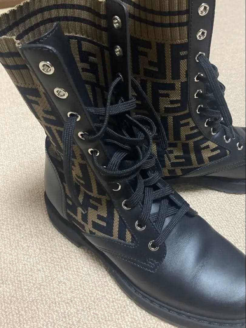 FENDI レディースブーツ