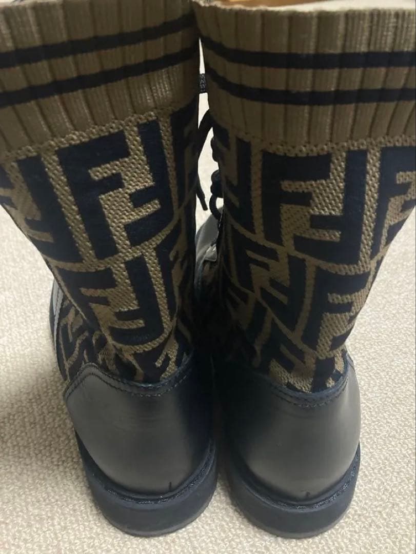 FENDI レディースブーツ