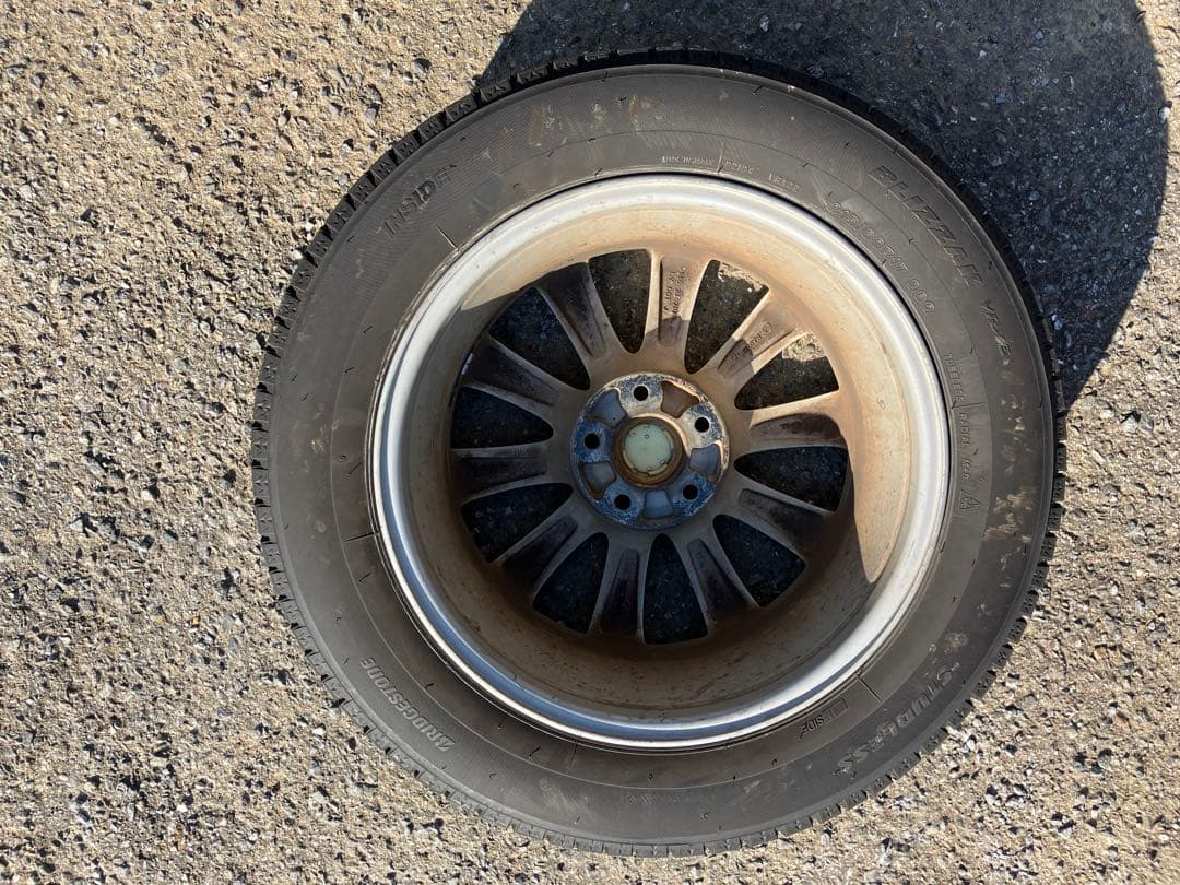 ブリザック vrx3 215/60r/17 、タイヤホイール4本セット