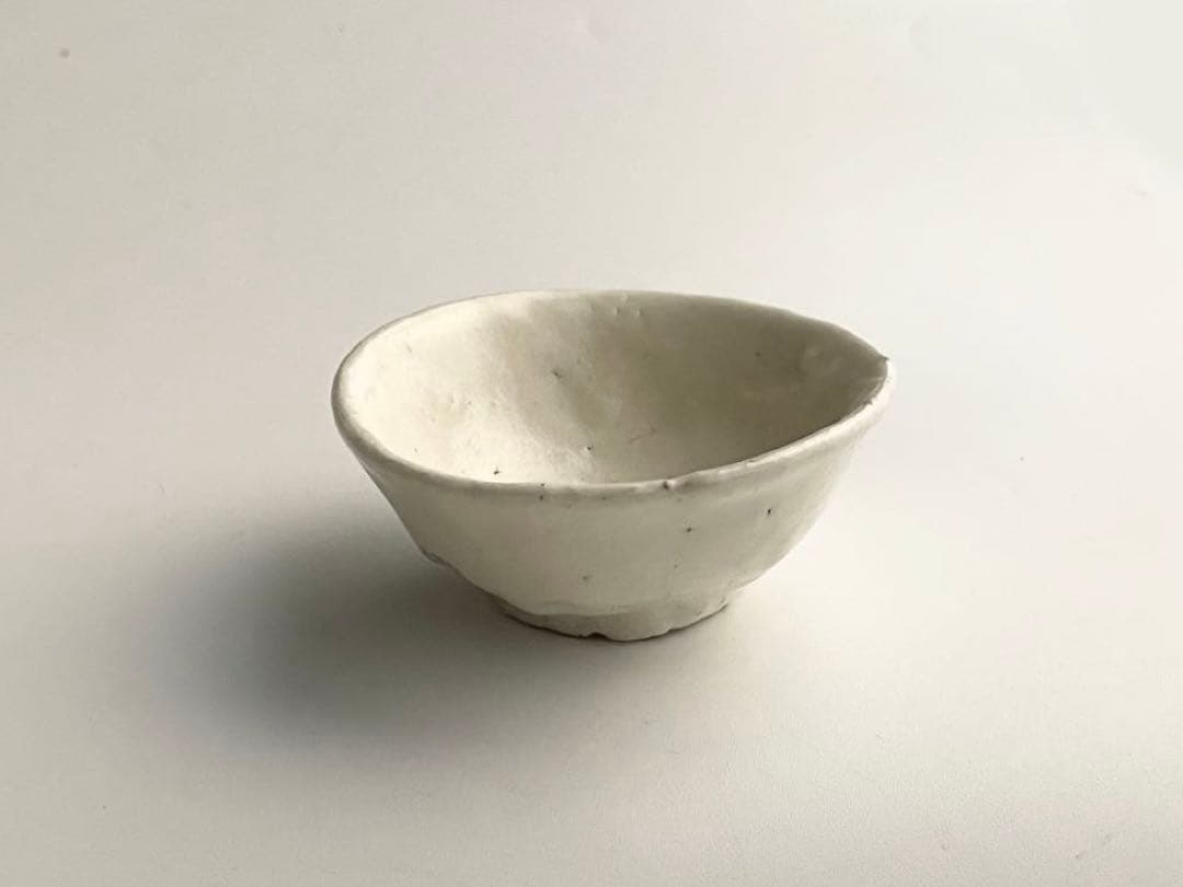 陶芸家　作家物　作者不明　粉引　ぐい呑　盃　酒器　酒盃　箱なし　銘あり