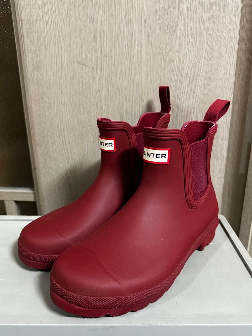 HUNTER 防水チェルシーブーツ バーガンディ