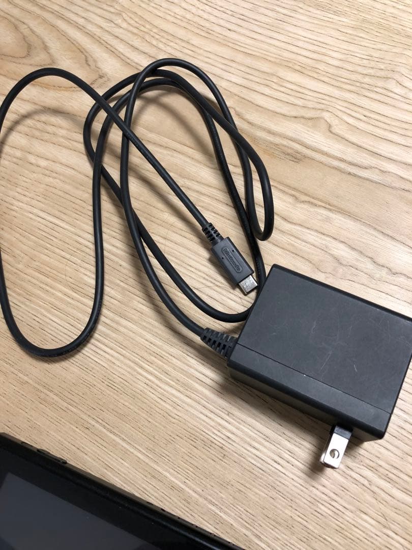 Nintendo Switch 本体 コントローラー赤