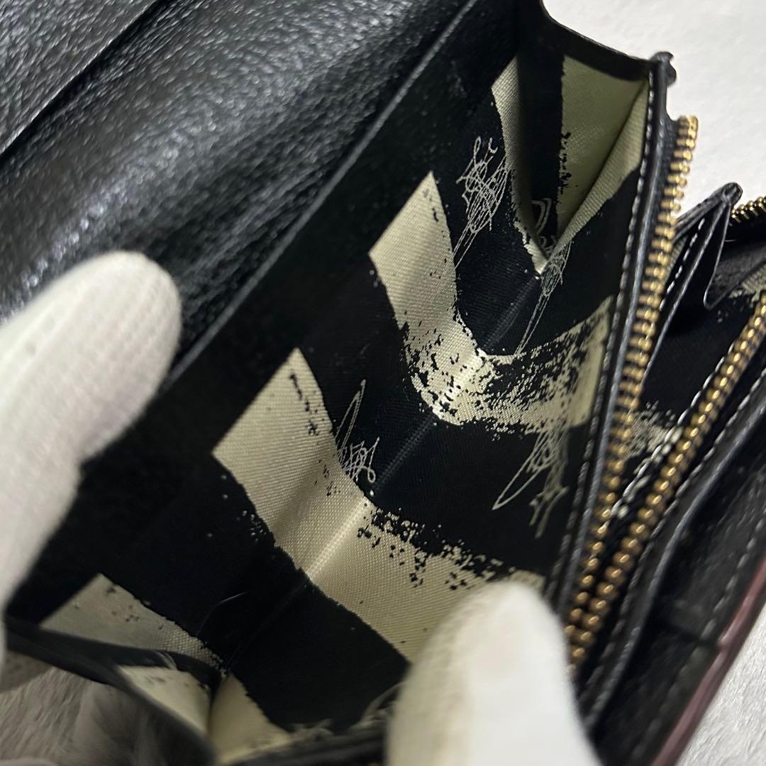 Vivienne westwood オーブロゴ　折り財布　ラウンドジップ