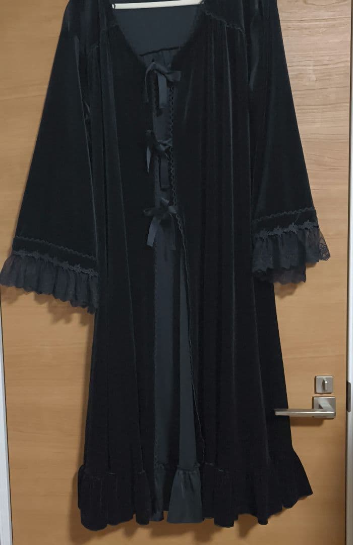 しまむら×くる実コラボ　マダムノクターンベロアルームガウン　3L　黒色