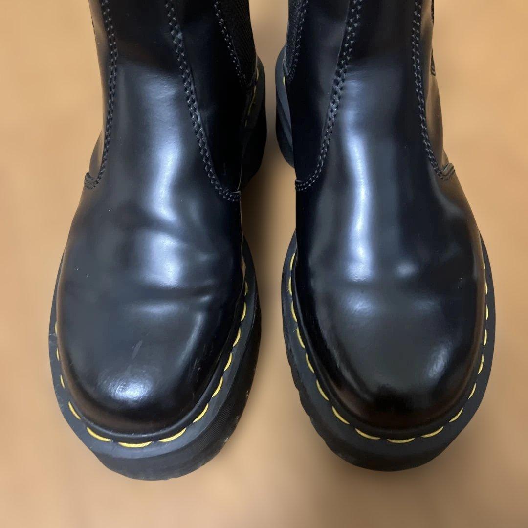 Dr. Martens ブラック サイドゴアブーツ厚底